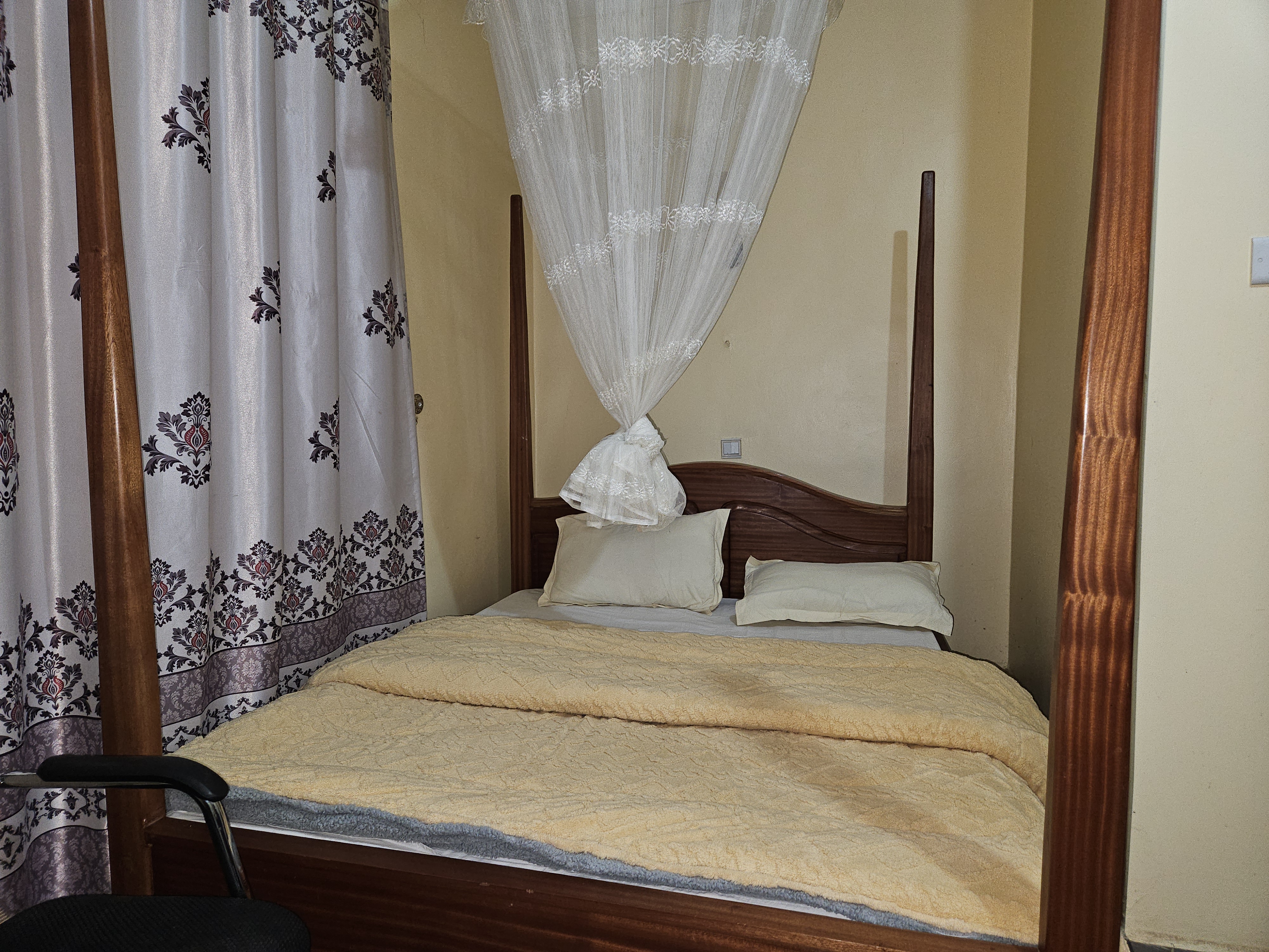 Ordinary room — Gold Stars Bunia