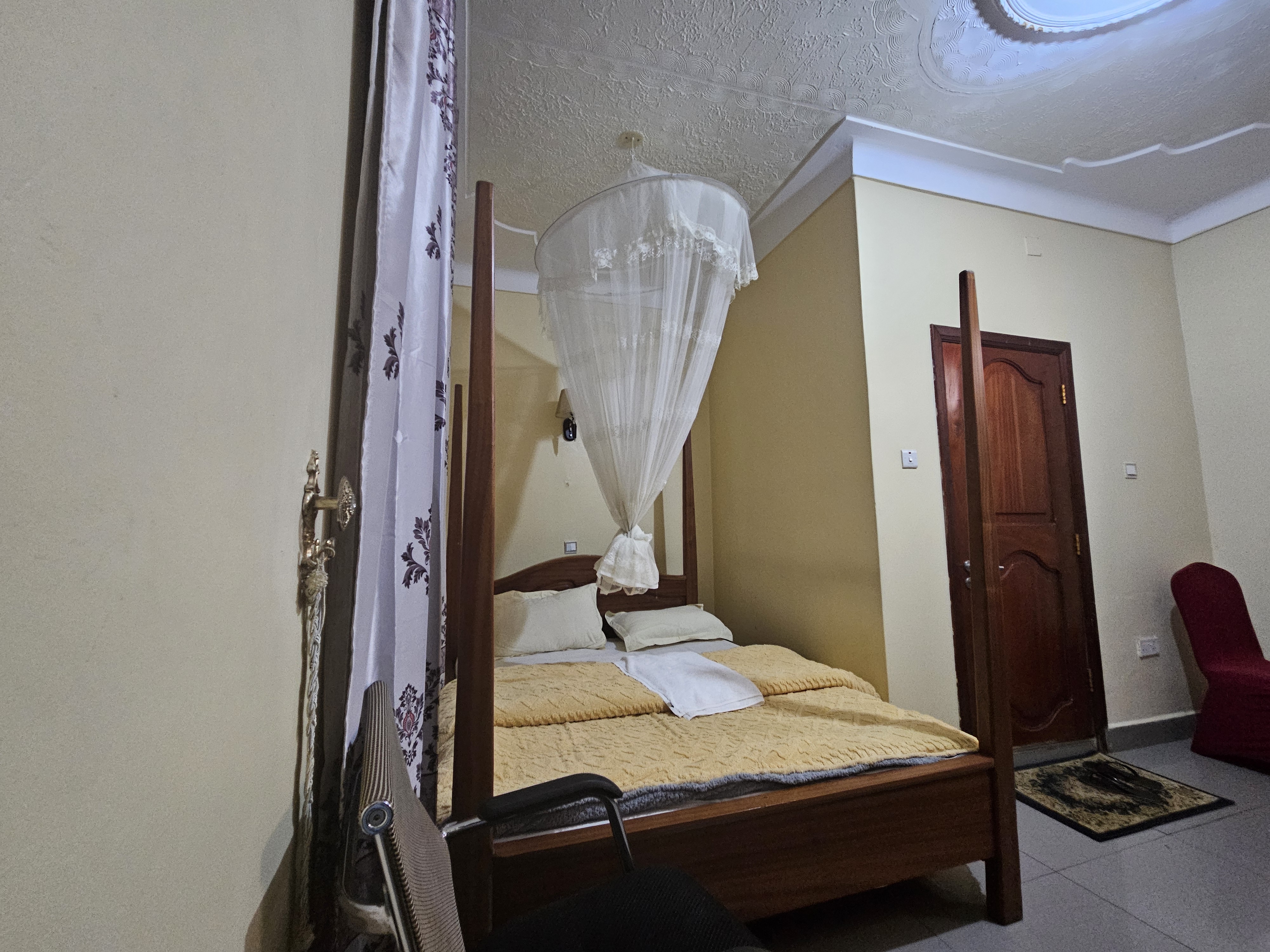 Standard room — Gold Stars Bunia